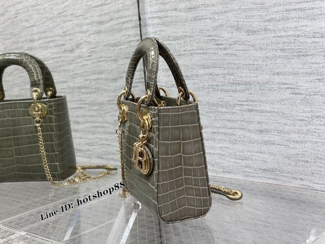 Dior專櫃2022新款戴妃包包 迪奧牛皮壓鱷魚紋Mini lady三格手提包 fkd1304